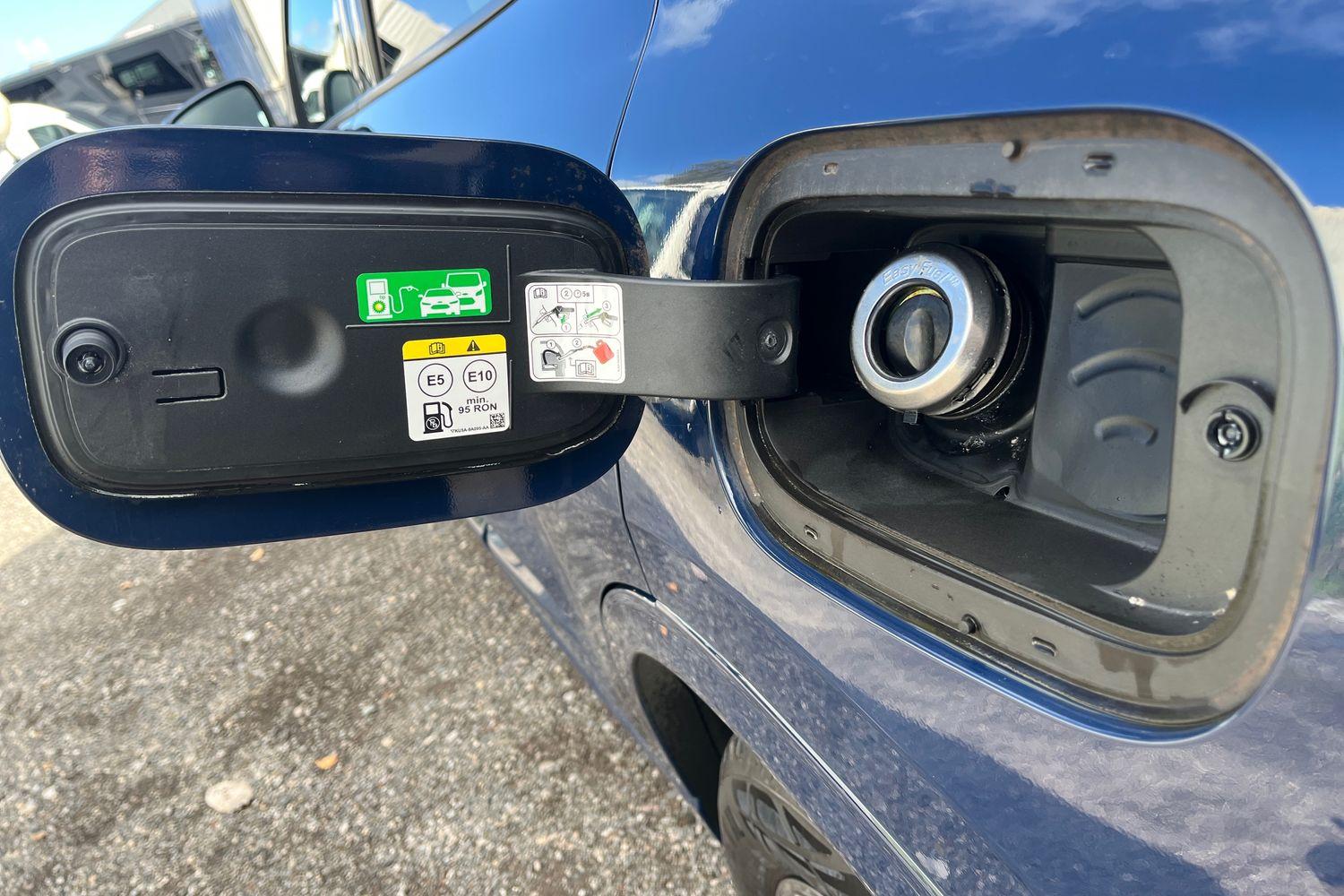 Ford KUGA Photo 23