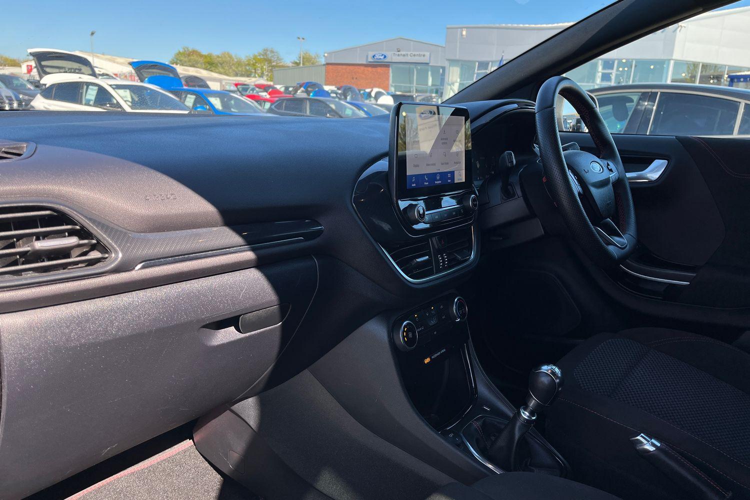 Ford PUMA Photo 17