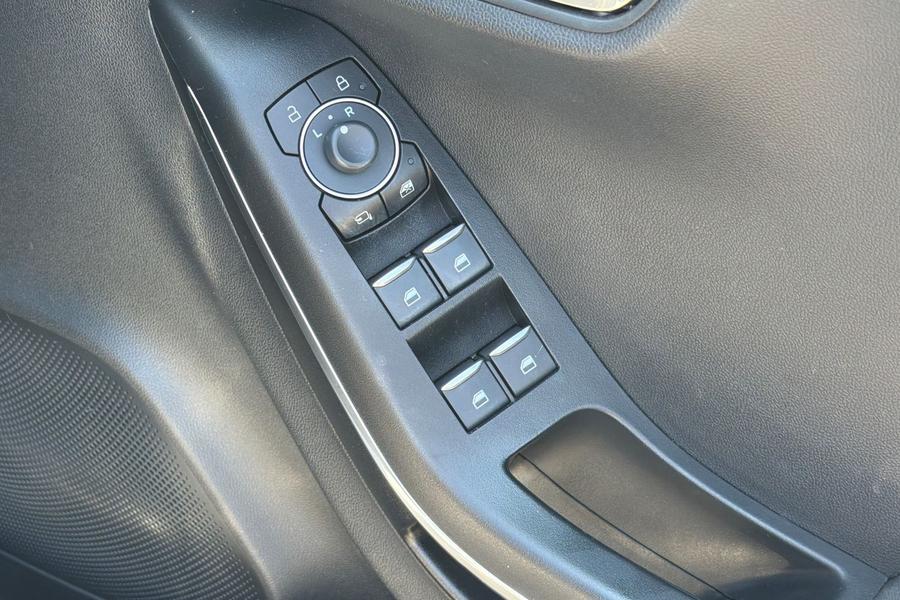 Ford PUMA Photo autoimg-18a5e38852b4f9f6c7a8814318c275642b49ccae.jpg