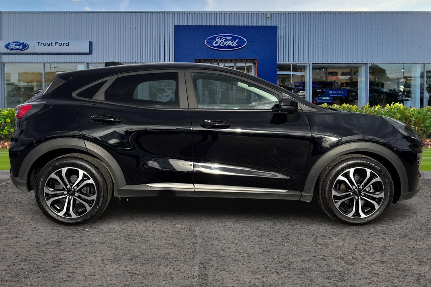 Ford PUMA Photo 2