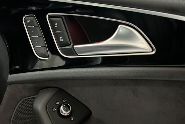 AUDI A6 Avant Photo 25