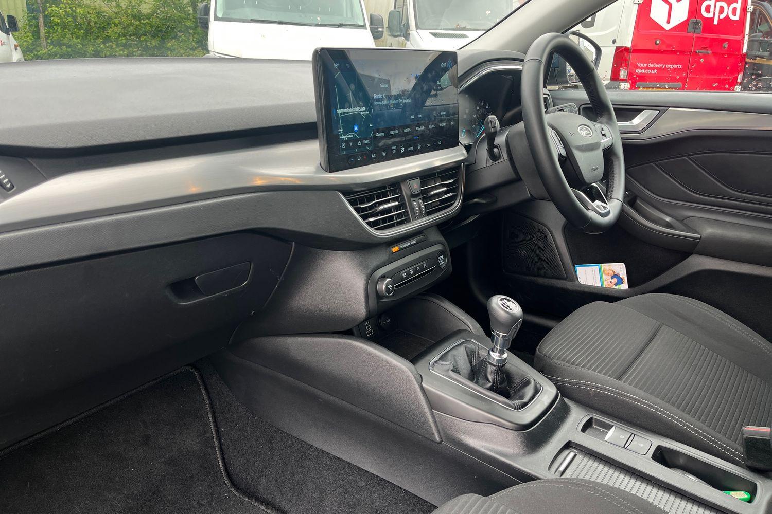 Ford Focus Photo 17