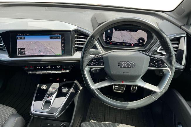 AUDI Q4 E-Tron Photo 11