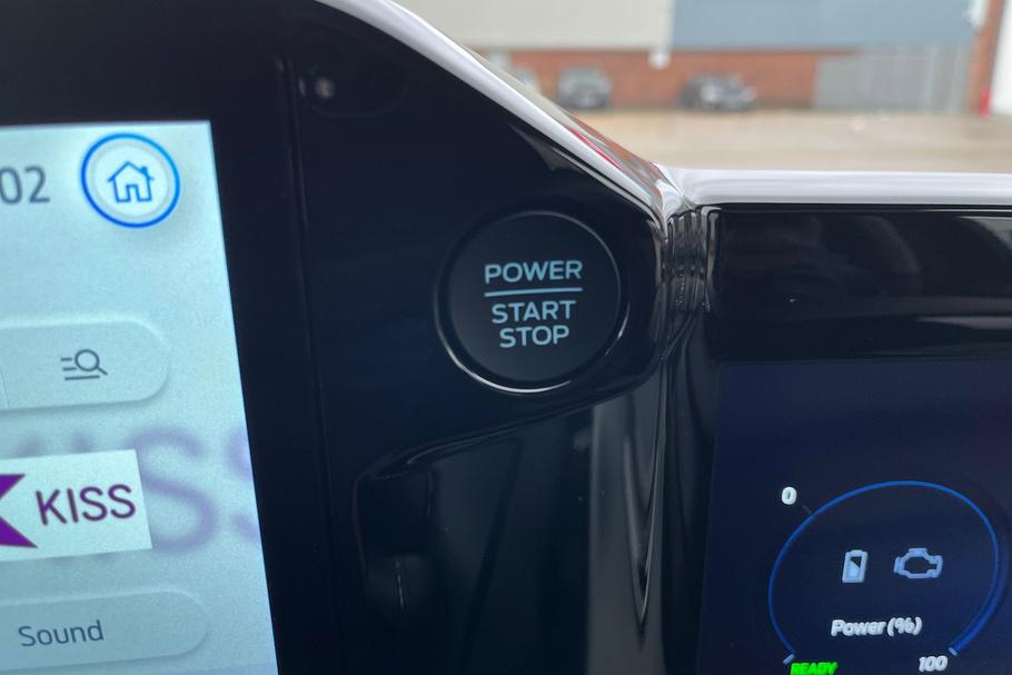 Used Ford TRANSIT CUSTOM LJ75HBO 18