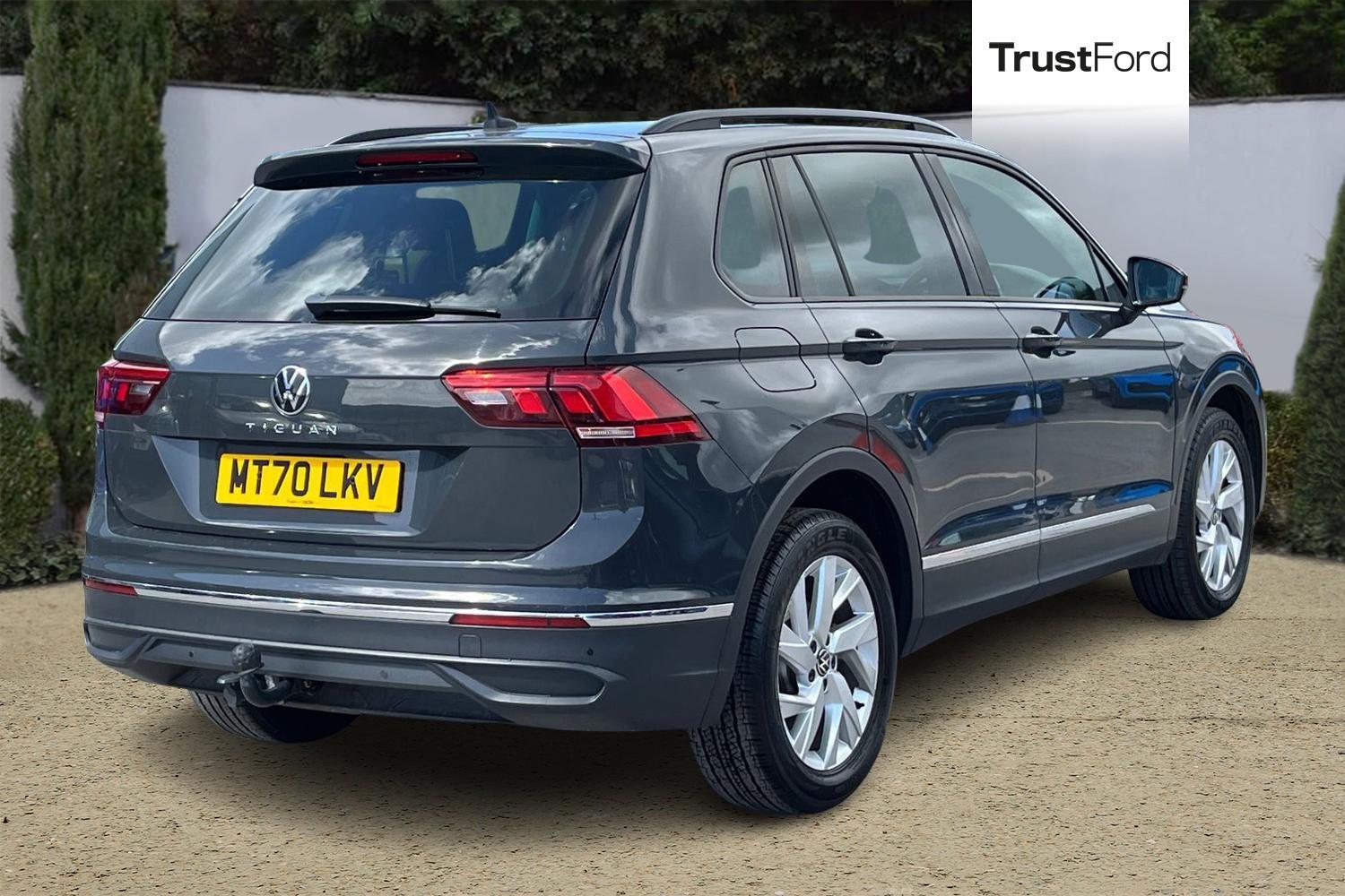 Volkswagen Tiguan Photo 3