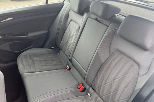 Volkswagen Golf Photo autoimg-18b4f587169d7aecc8fbeebe4e85859135888e0c.jpg