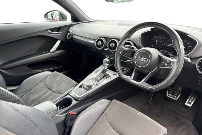AUDI TT Photo 6