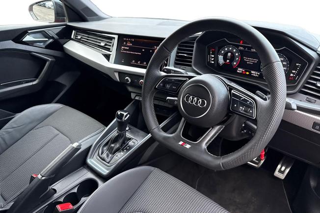 AUDI A1 Photo 7