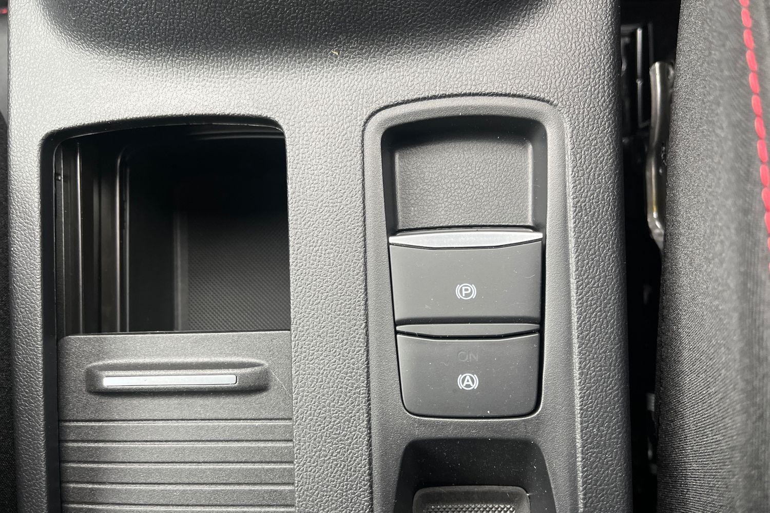 Ford FOCUS Photo 35