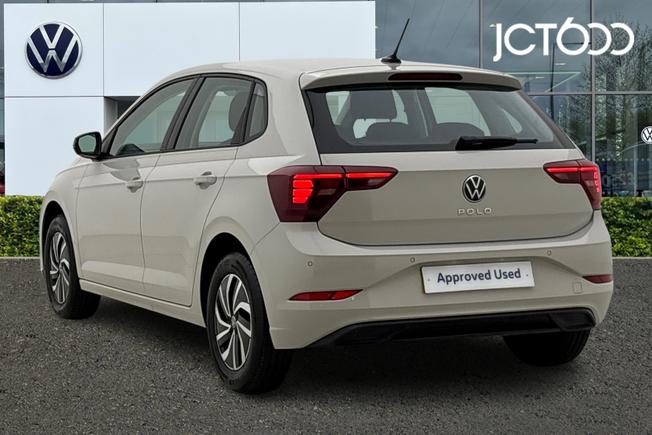 VOLKSWAGEN Polo Photo 3