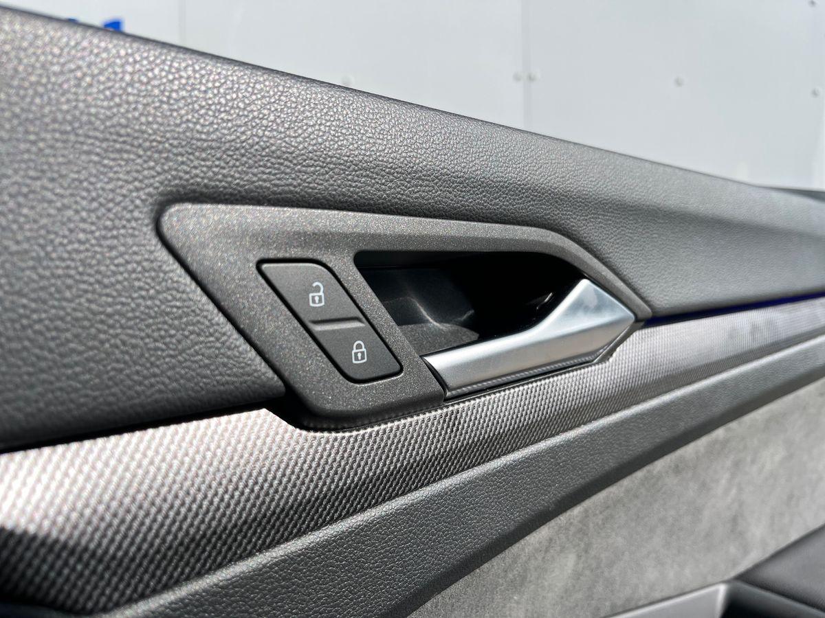 Volkswagen Golf Photo autoimg-18b98c8ccfa93a79477bb8ca48a54db30df17278.jpg