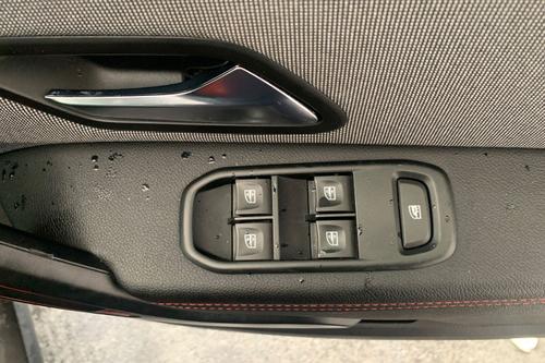 Dacia DUSTER Photo autoimg-18bcd08e2d4b33ea6891eb53d7cdb86d4be11b51.jpg