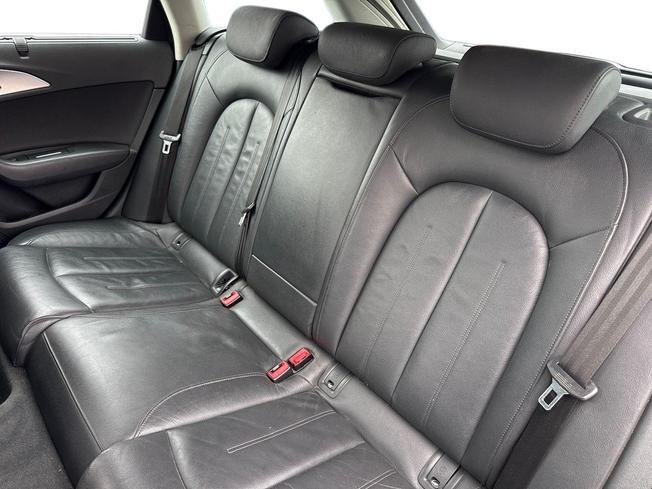 AUDI A6 Avant Photo 9