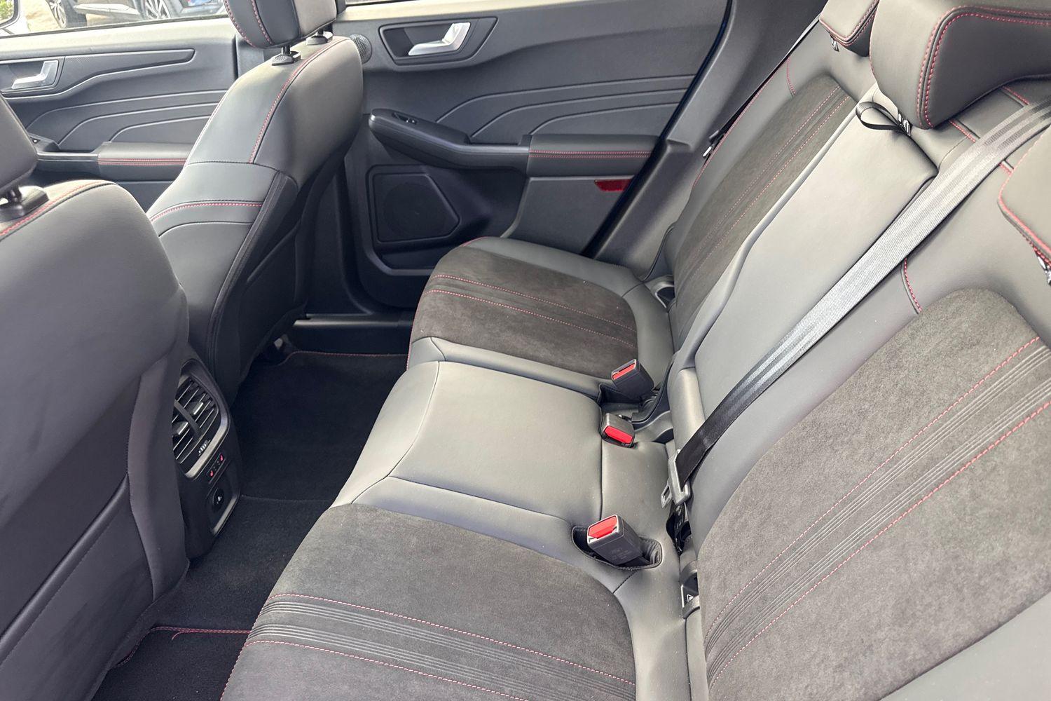 Ford KUGA Photo 19