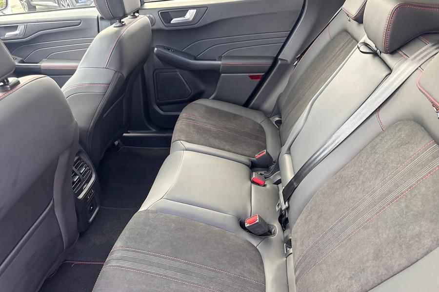 Ford KUGA Photo autoimg-18c087b50f921288c45a758e775ff418bc0beefd.jpg