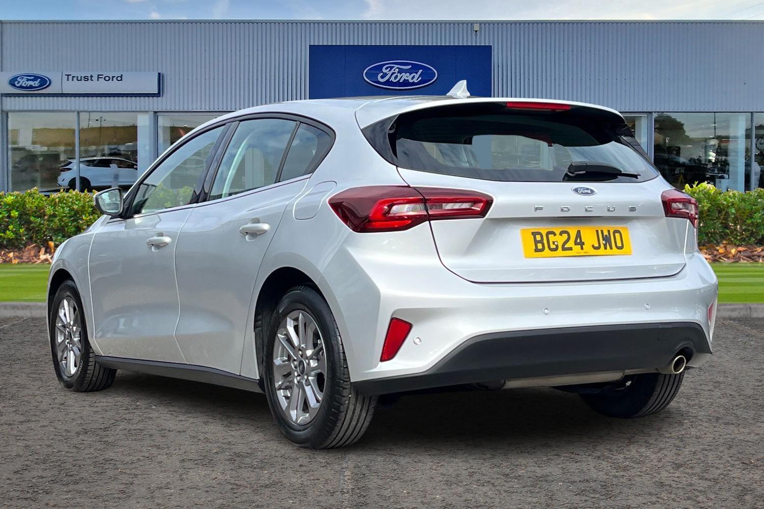 Ford FOCUS Photo 1