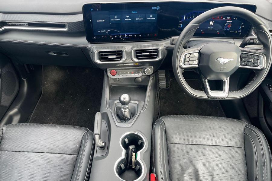 Ford MUSTANG Photo autoimg-18c1b284bdefcb5be8688c33dcc18bb68aa2c677.jpg