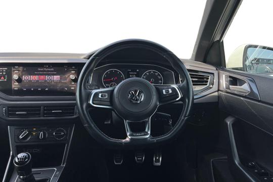 Volkswagen Polo Photo autoimg-18c2cedd34e38c00237e48aecebdae53a287b478.jpg