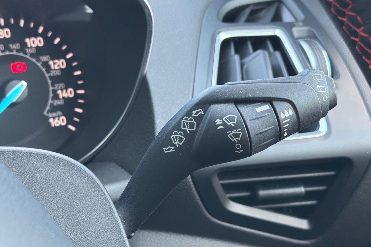 Ford KUGA Photo 14
