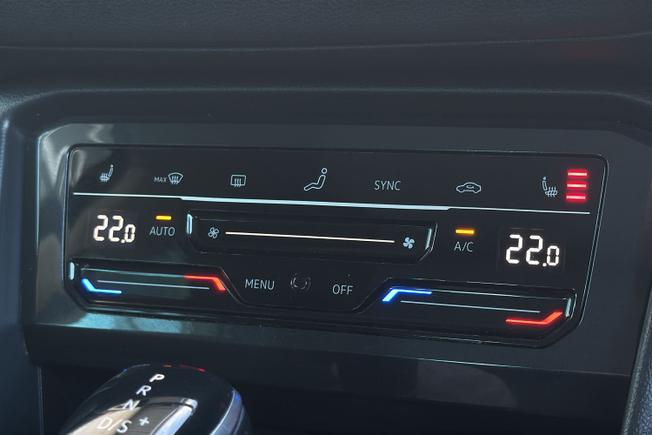 VOLKSWAGEN Tiguan Photo 27