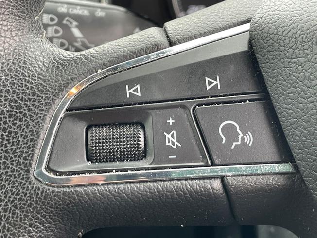 SEAT Arona Photo 16
