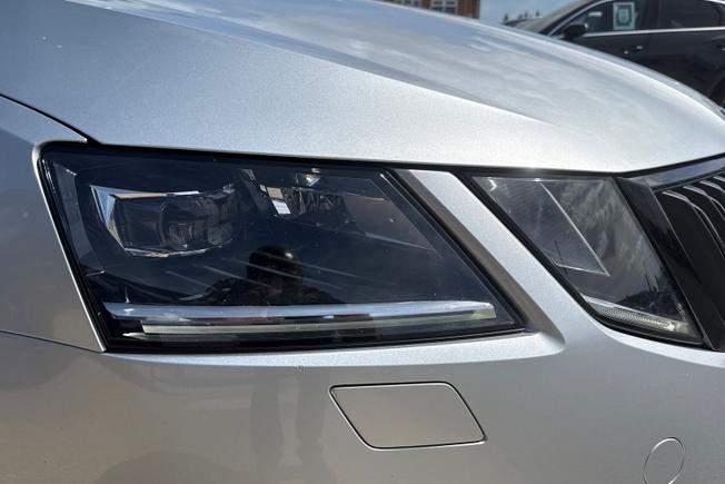 ŠKODA Octavia Photo 19