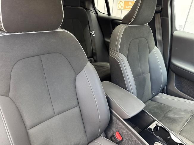 VOLVO C40 Photo 53