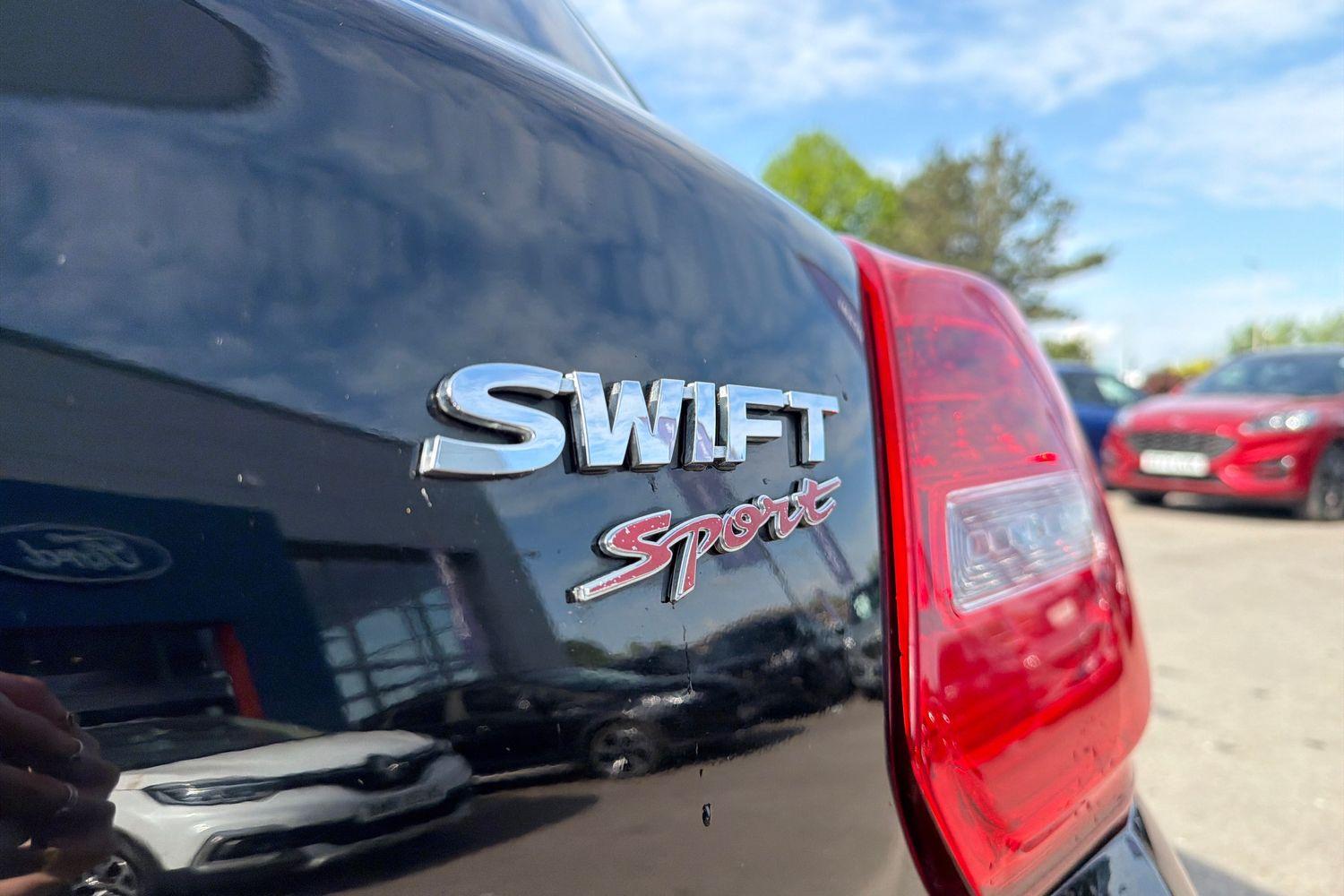 Suzuki SWIFT Photo 25