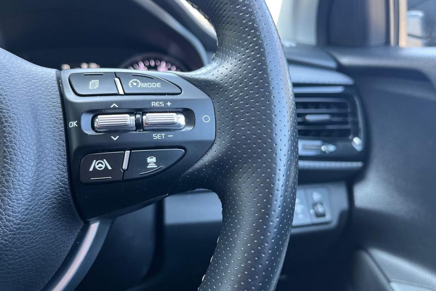 Kia Stonic Photo autoimg-18d4eb9a419fb3014766774e507653b192047fd3.jpg