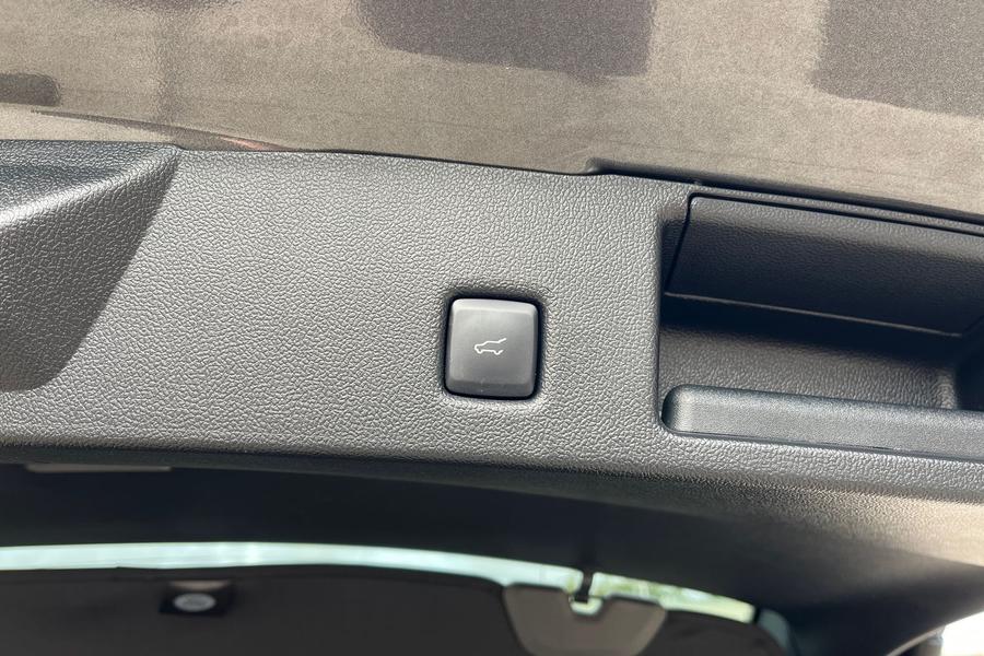 Ford Kuga Photo autoimg-18d5e66ef0753ea8c2748b989b9d0ec8ecc71f00.jpg