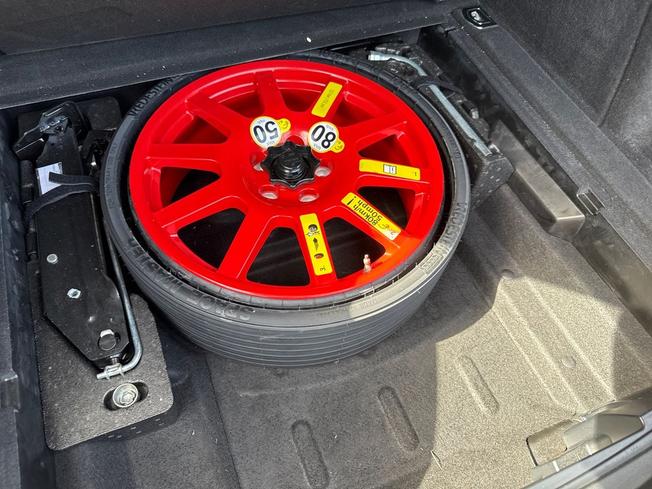 PORSCHE Macan Photo 37