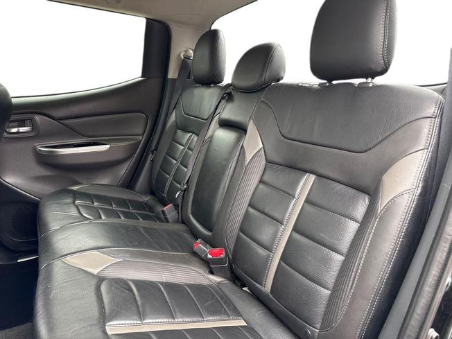 MITSUBISHI L200 Photo 9