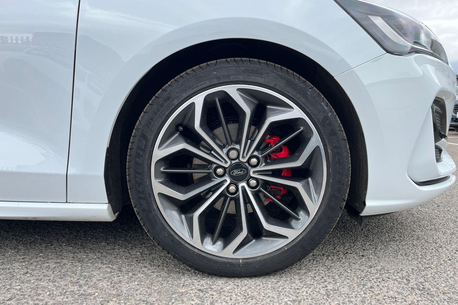 Ford FOCUS Photo 7