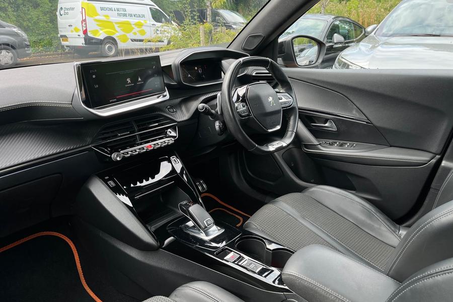 Peugeot 2008 Photo autoimg-18e0a4c9b4f0a9b92985546efe040f22fc28c97e.jpg