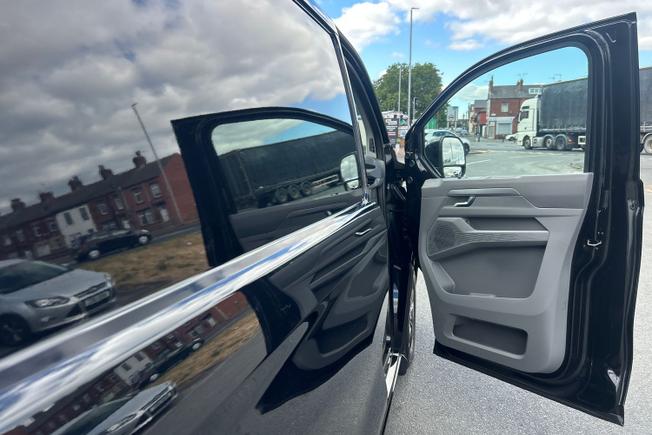 VOLKSWAGEN Transporter Photo 49