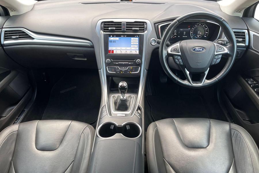 Ford MONDEO Photo autoimg-18e54ee54580406ab38302ccdc4bca3274ce0b40.jpg