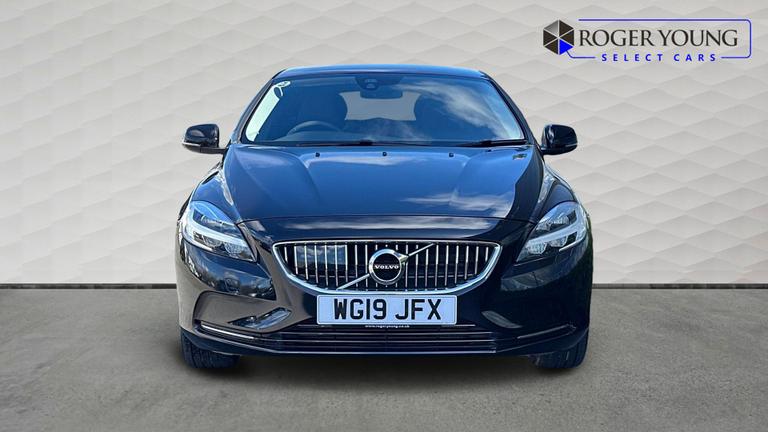 Used Volvo V40 WG19JFX 7