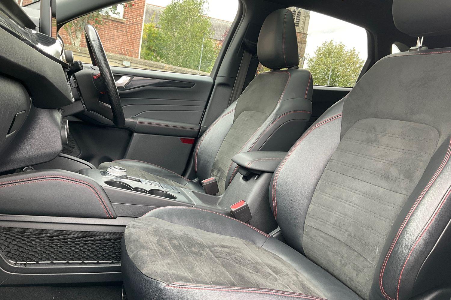 Ford Kuga Photo 18