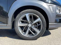 HYUNDAI Kona Photo 5