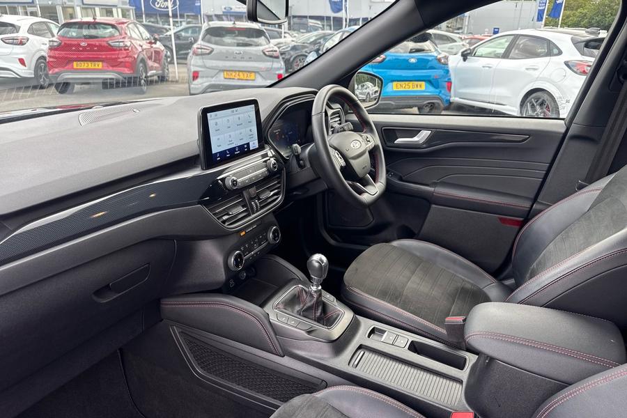 Ford KUGA Photo autoimg-18fa7dd2791ad03458e387ce2fe7ffa0283ecac6.jpg