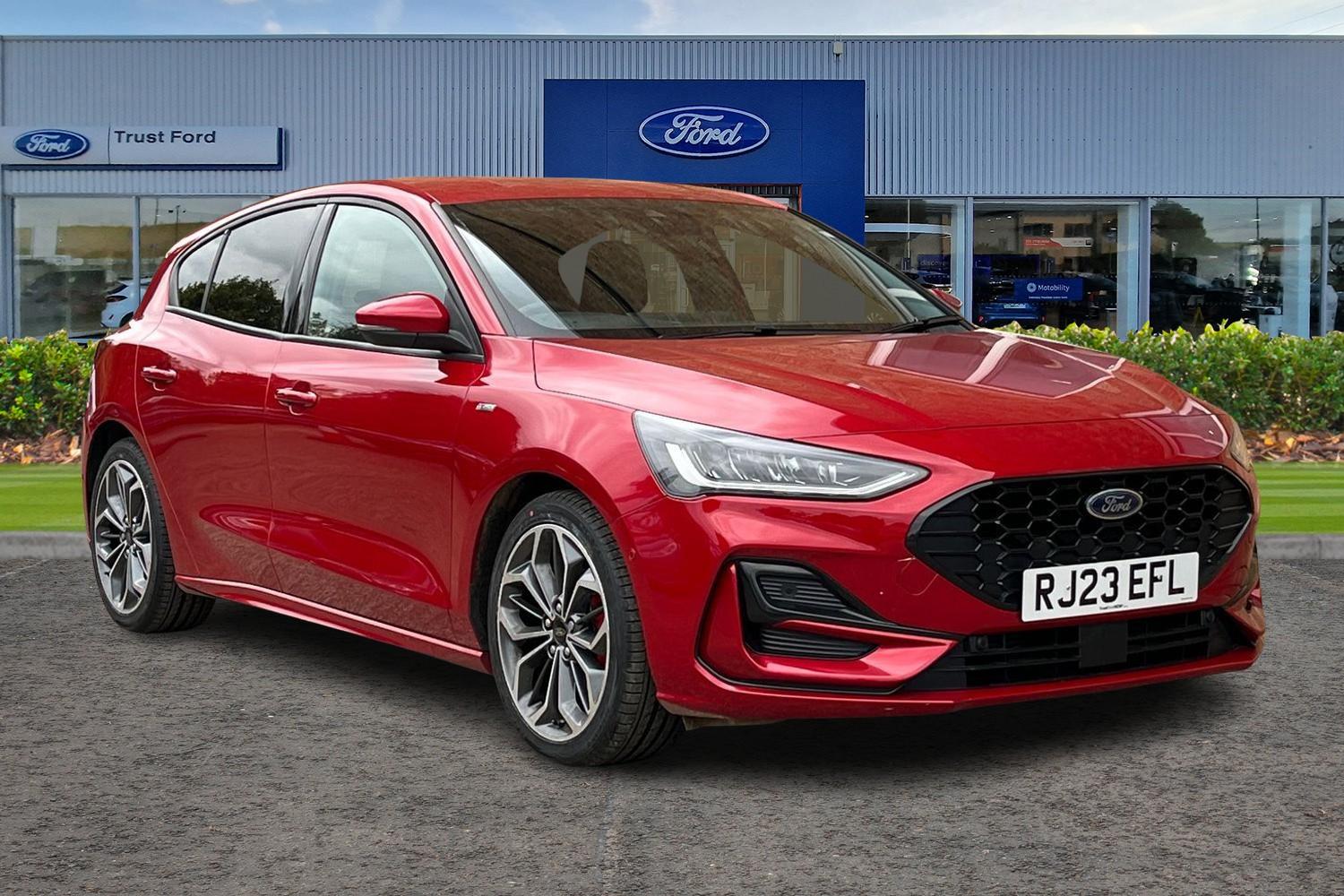 Ford FOCUS Photo 0