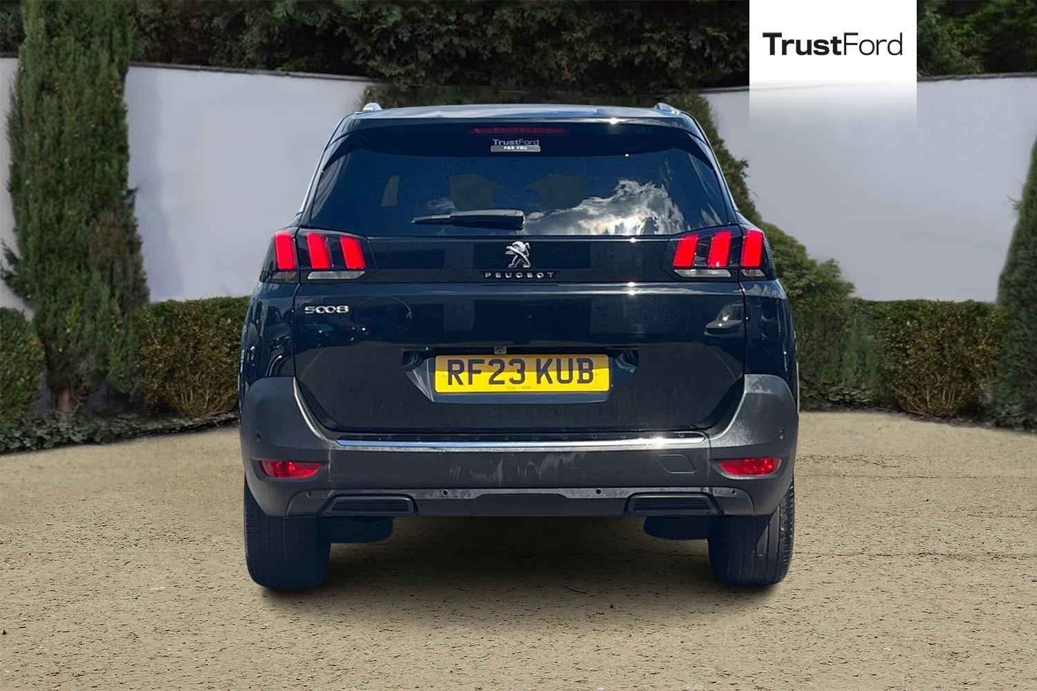 Peugeot 5008 Photo 6