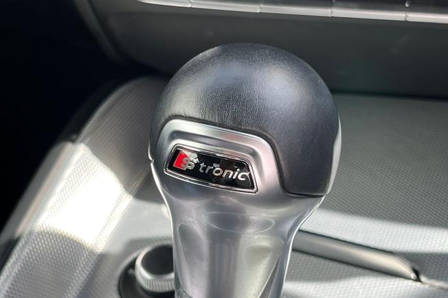 AUDI TT Photo 37