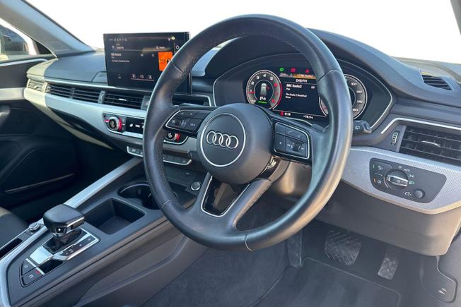 AUDI A4 Avant Photo 6