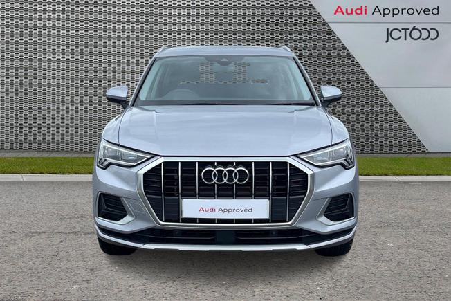 AUDI Q3 Photo 8
