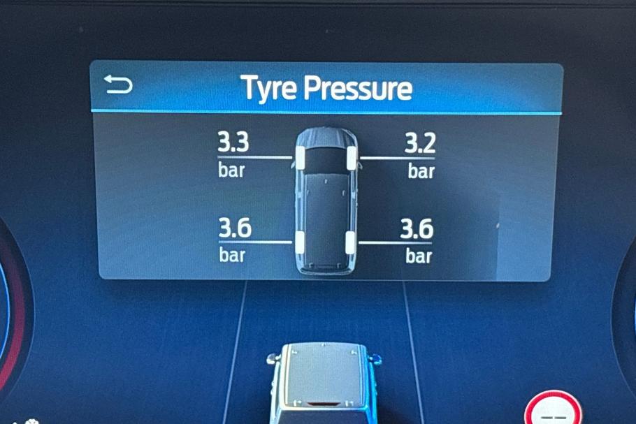 Used Ford TRANSIT CUSTOM WO25UJA 30