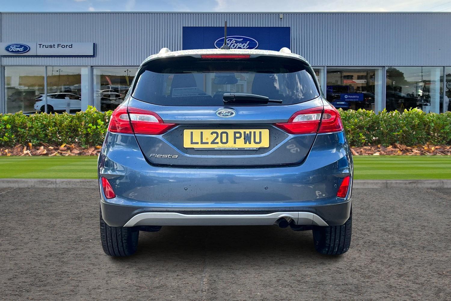 Ford FIESTA Photo 6