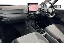VOLKSWAGEN ID.3 Photo 2