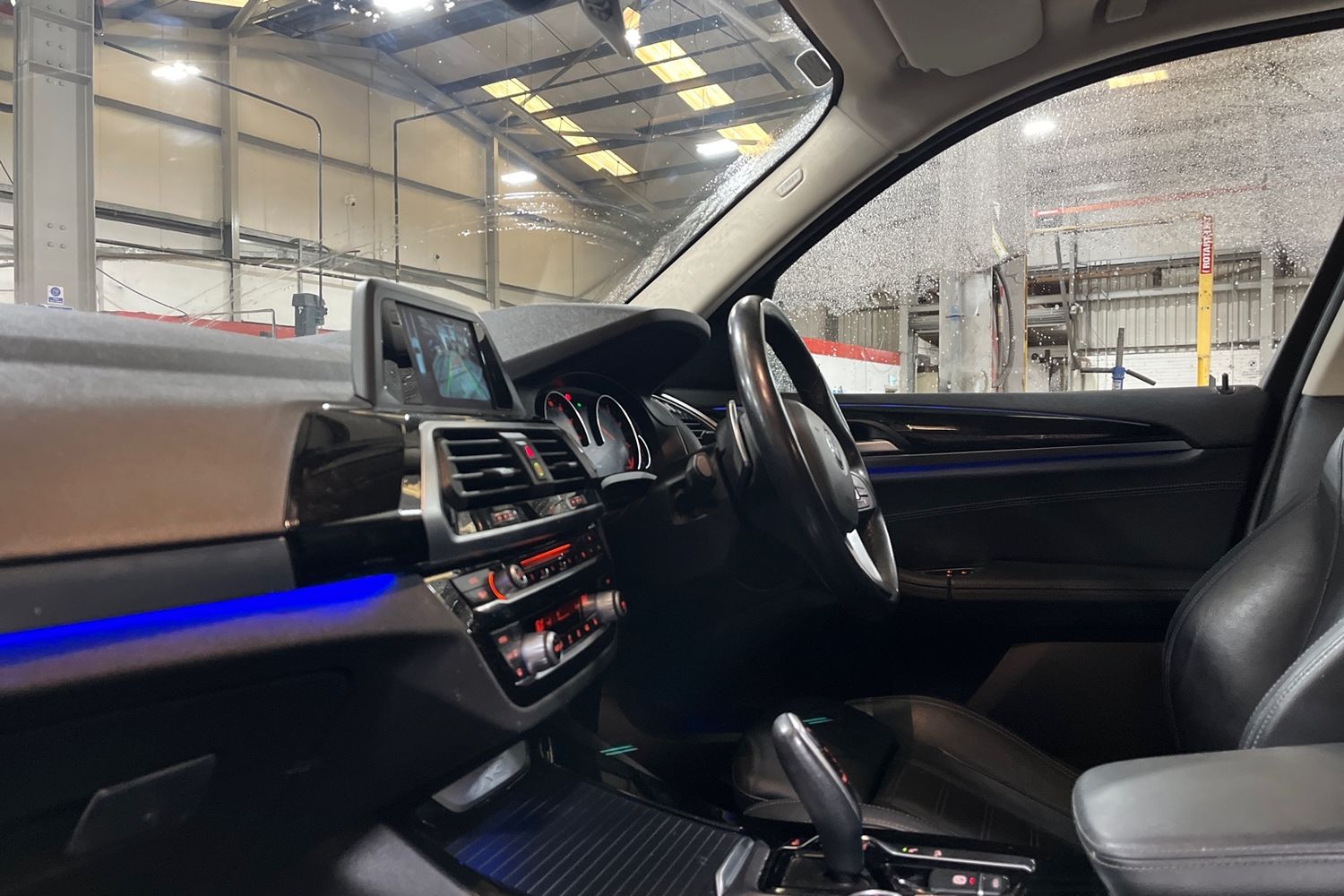 BMW X3 Photo 17