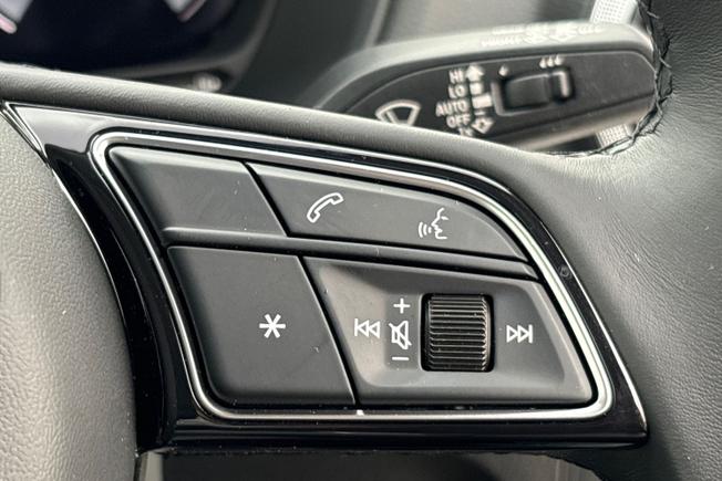 Audi Q2 Photo 17